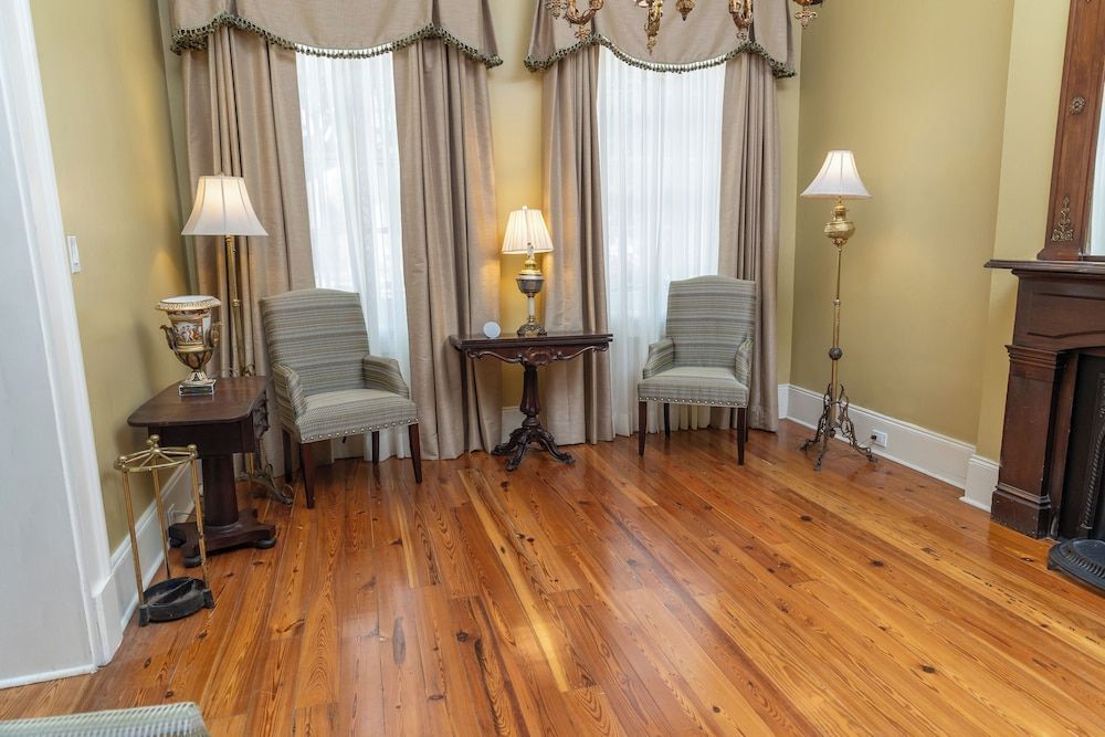 Lamothe House Hotel a French Quarter Guest Houses Property 2