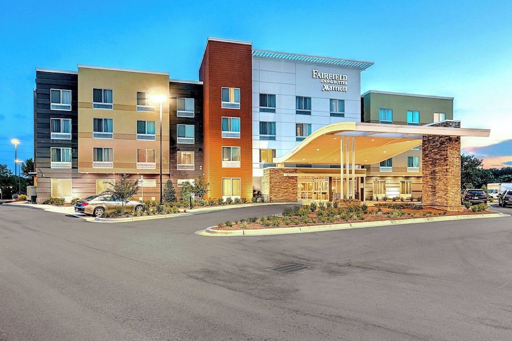 Fairfield Inn & Suites by Marriott Greenville 1