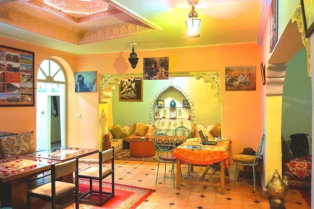 Hostel kif kif annex 1