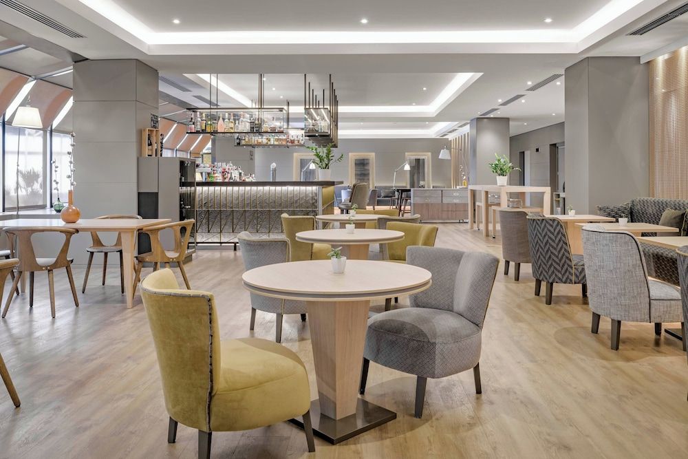 AC Hotel Genova by Marriott 1
