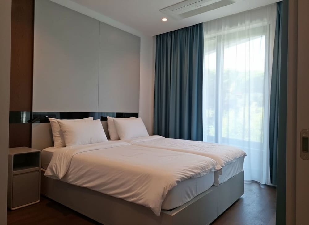 Waterfront Collection Apartments 2