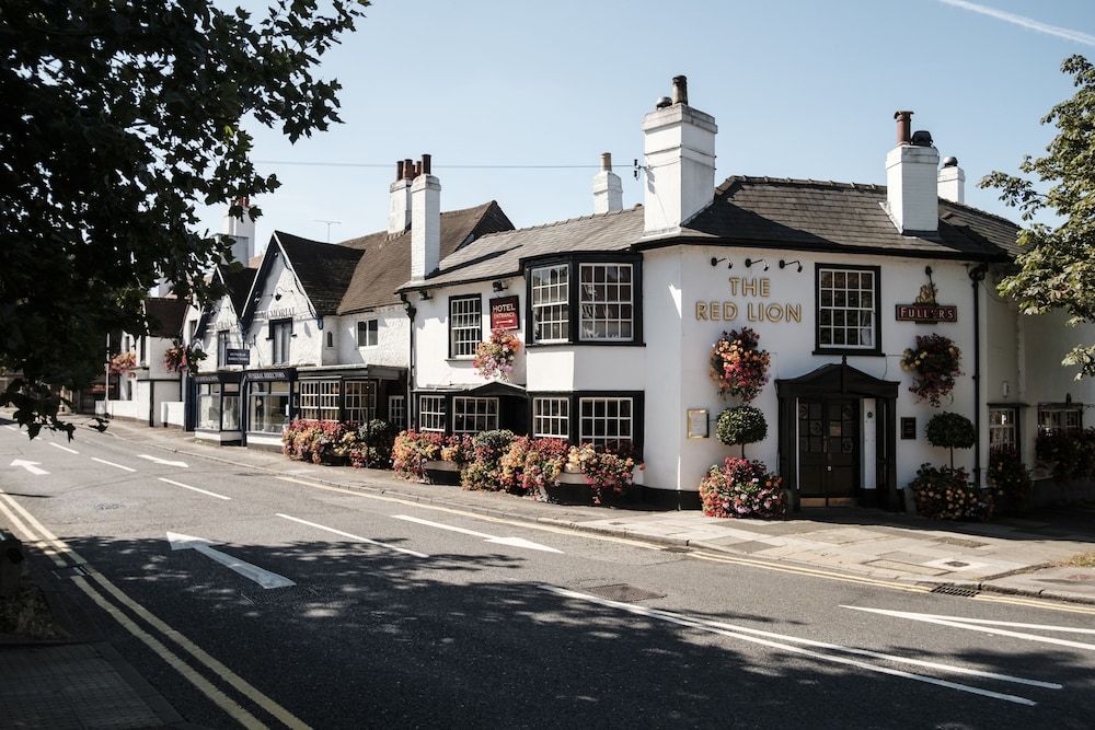 The Red Lion Hotel 1