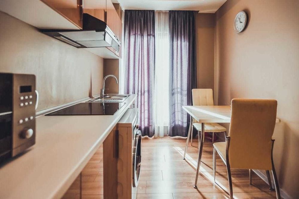 Diplomat Suites Hotel 1