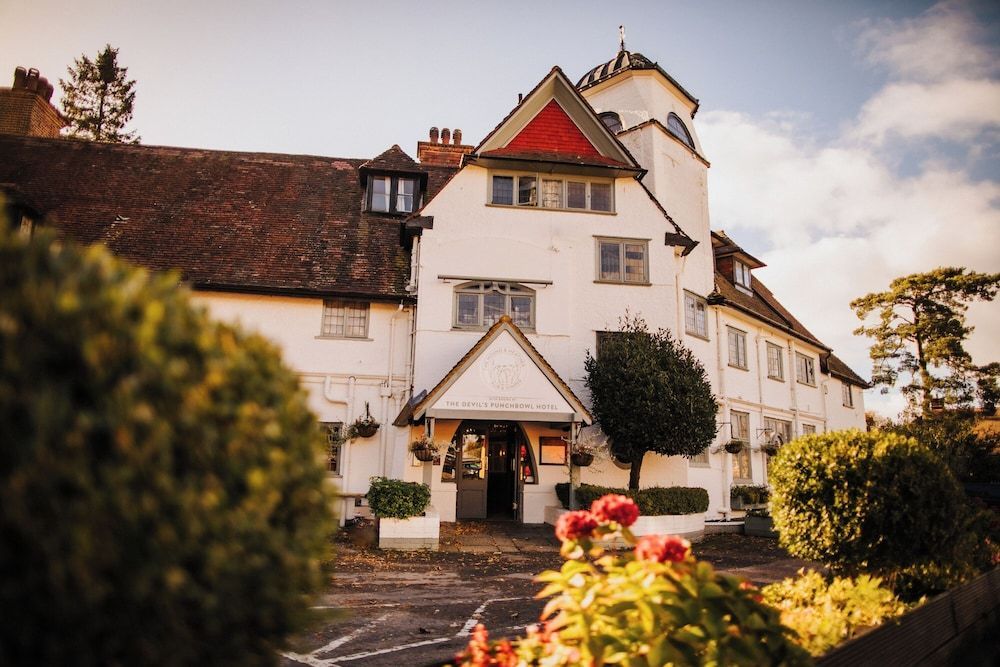 The Devil's Punchbowl Hotel 1