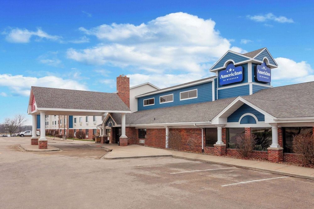 AmericInn by Wyndham Peoria 1