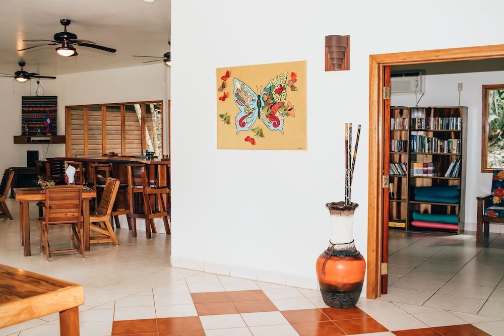 Mariposa Jungle Lodge 2