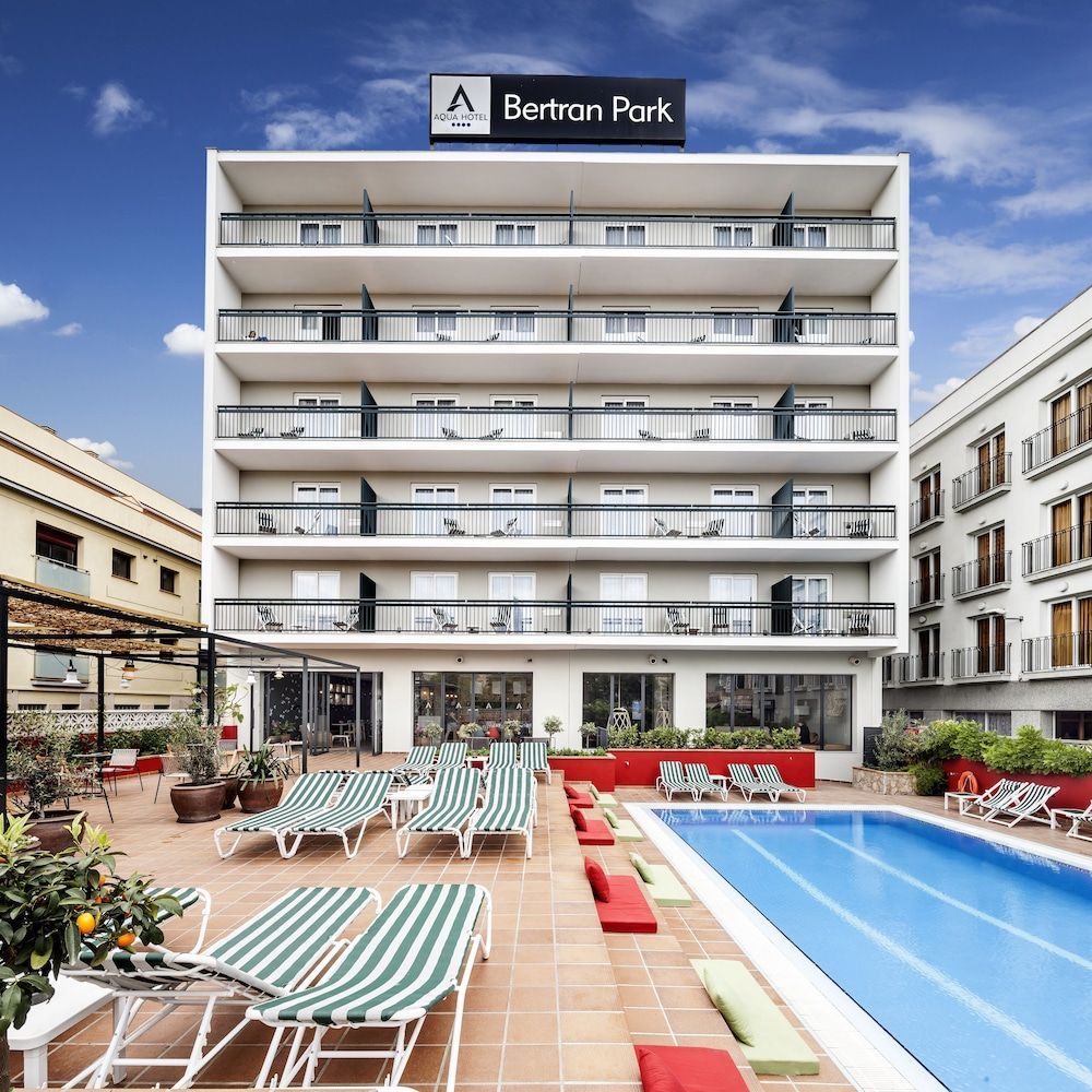 AQUA Hotel Bertran Park 1