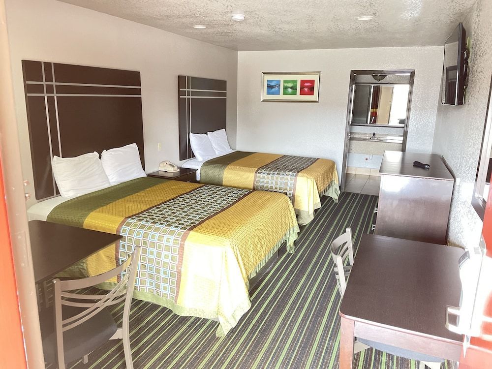 Regency Inn Channelview 1