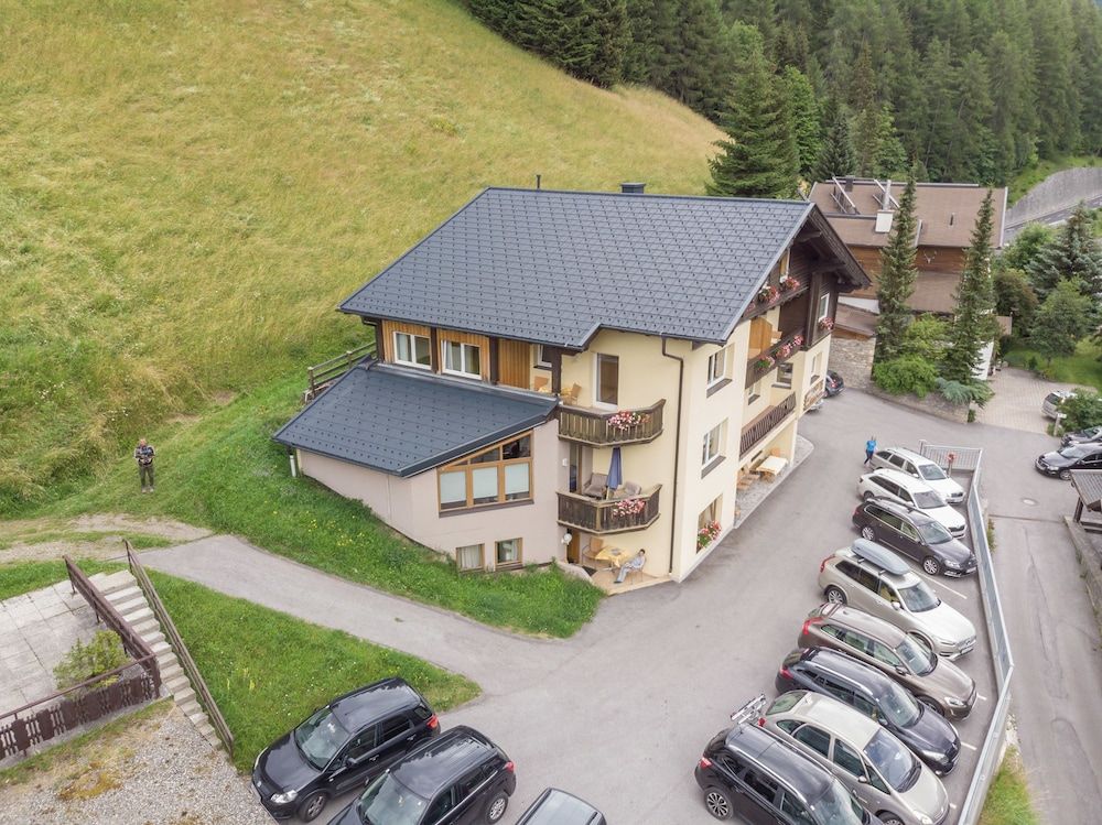 Pension Bergkristall 1