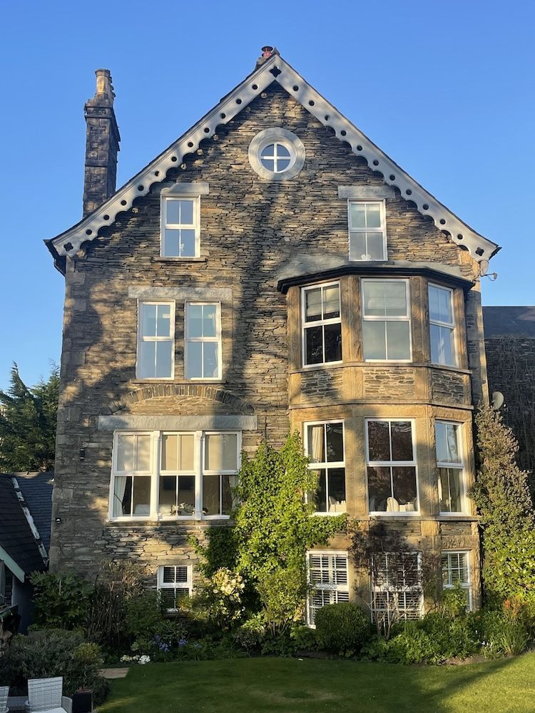 Wheatlands Lodge-Windermere - Award Winning - Adult Only - Free Car Park 1
