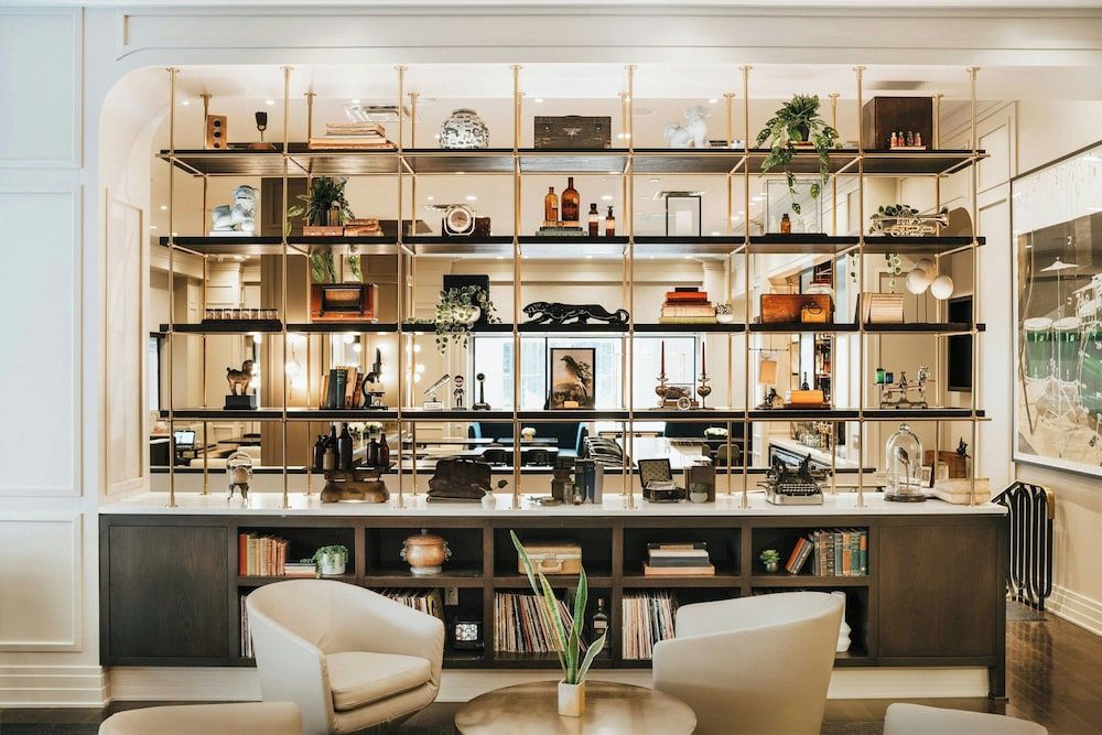 Renaissance Saint Elm Dallas Downtown Hotel 1