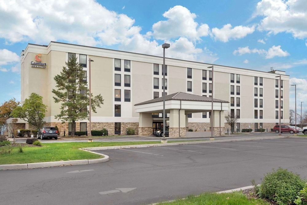 Comfort Inn & Suites Johnstown - Richland Town Center 1