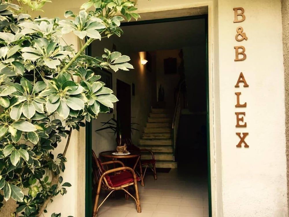 Bed & Breakfast Alex 2