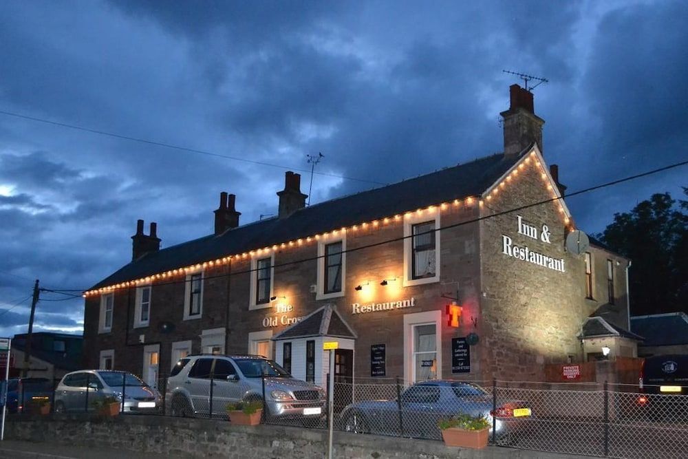 The Old Cross Inn 1