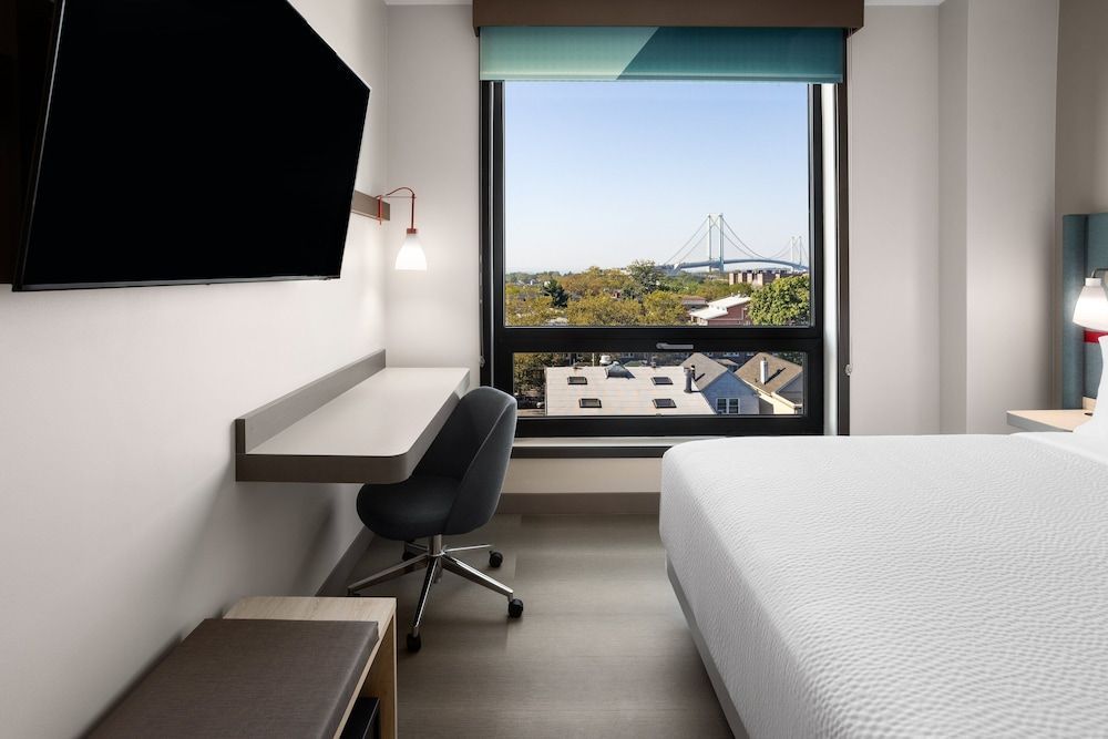 avid hotel BROOKLYN - DYKER HEIGHTS by IHG 1