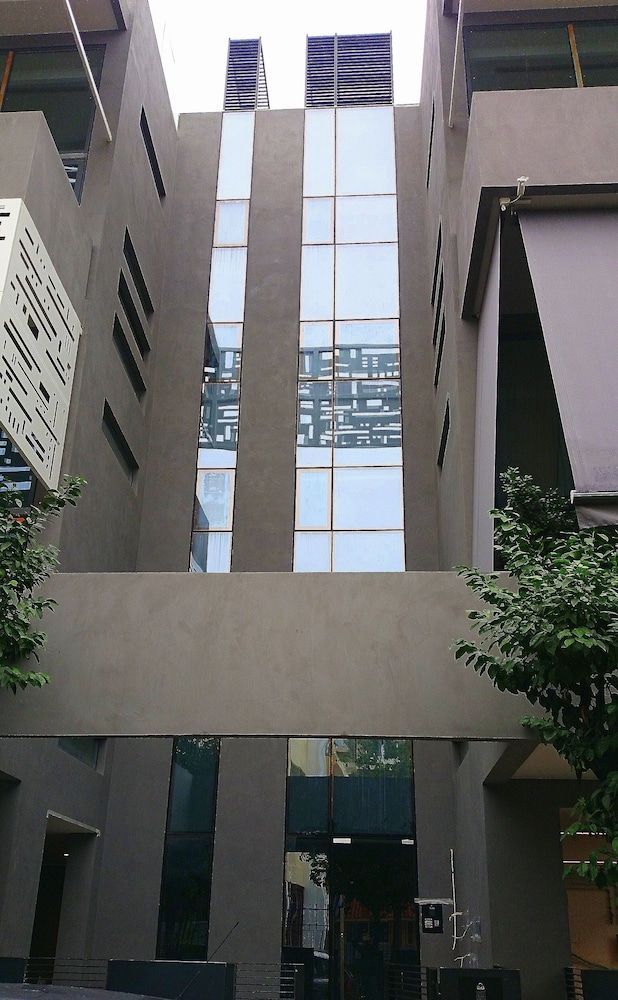 Athina Art Apartments 2