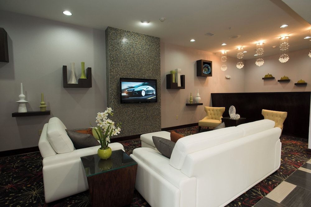 Holiday Inn Express & Suites MORRILTON by IHG 1