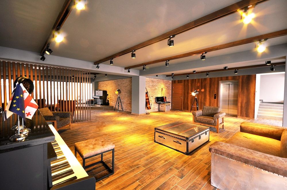 Jazz Hotel 2