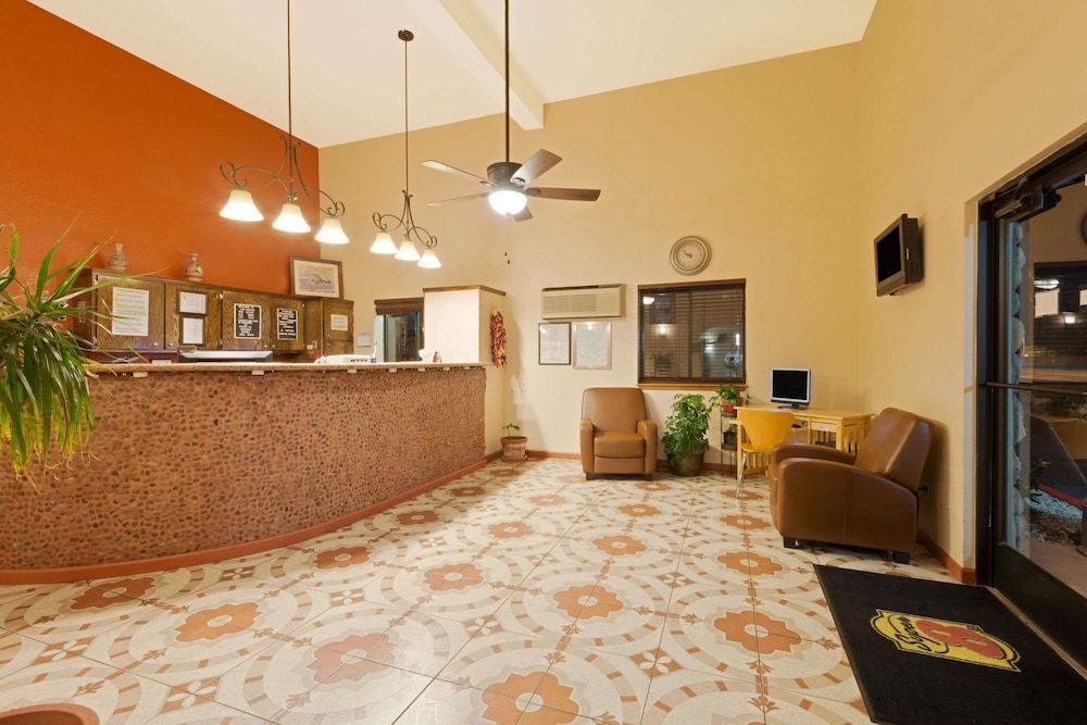 Super 8 by Wyndham Las Cruces/White Sands Area 2
