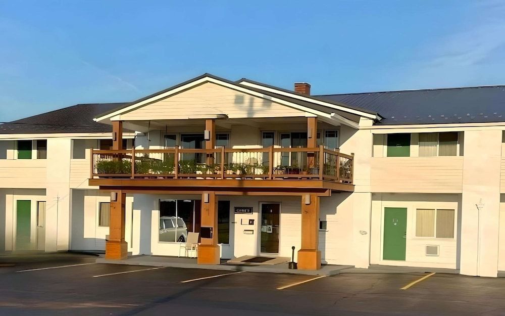 Rodeway Inn Manchester I-90 1