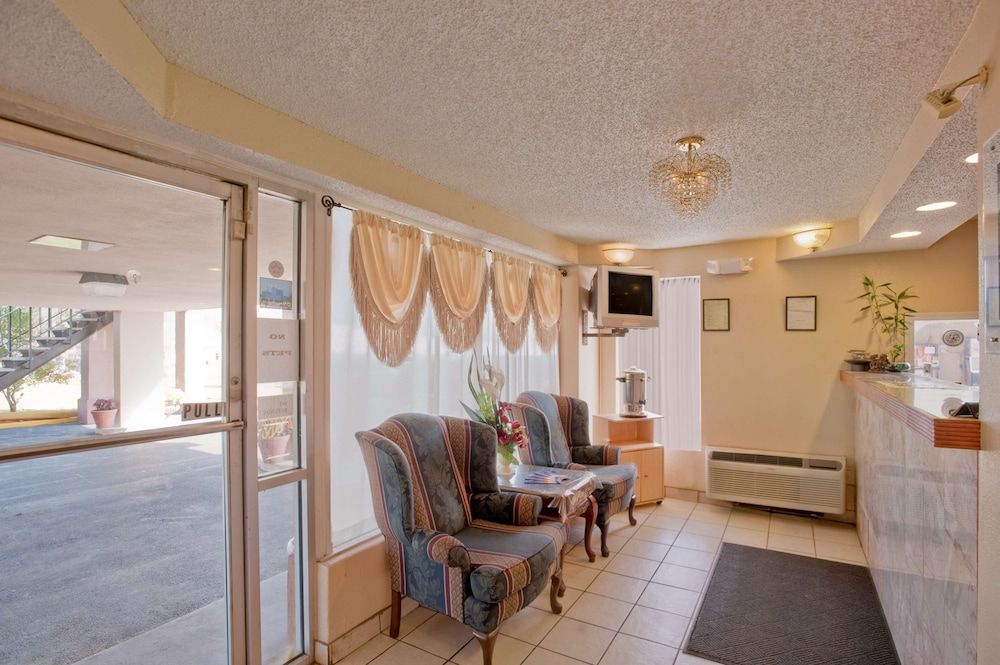 Americas Best Value Inn-Savannah 2