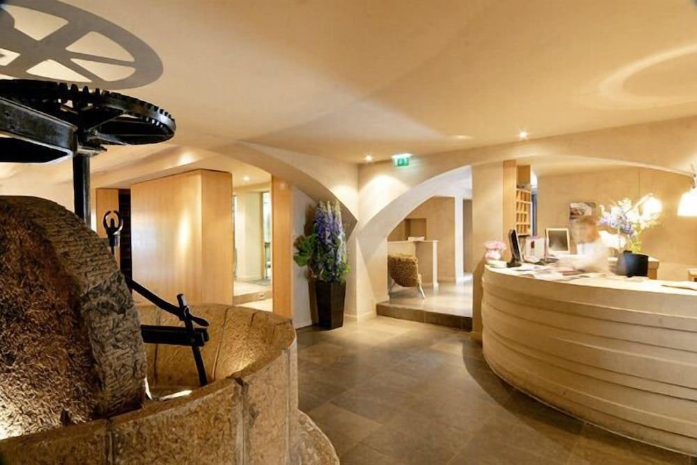 Moulin De Mougins 2