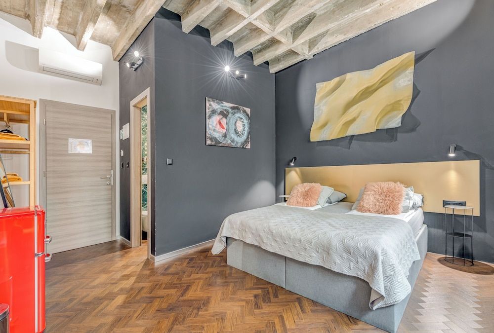Booza 69 Luxury Rooms 1