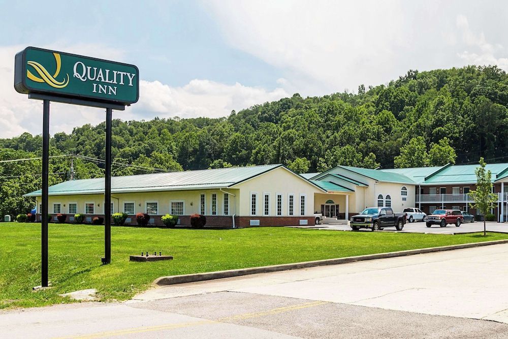 Quality Inn Weston 1