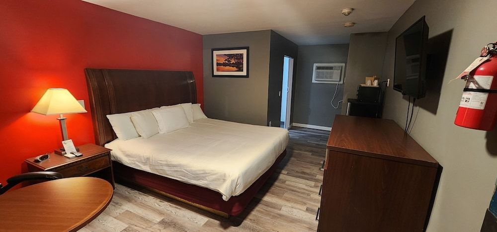 Nashoba Valley Inn & Suites 2