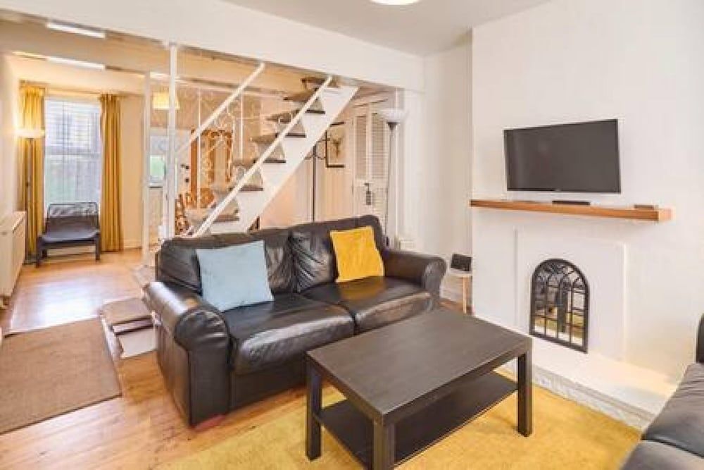 Host & Stay - Saint Peters 1