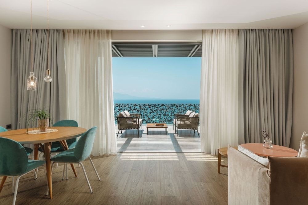 Glow Boutique Hotel & Suites 1