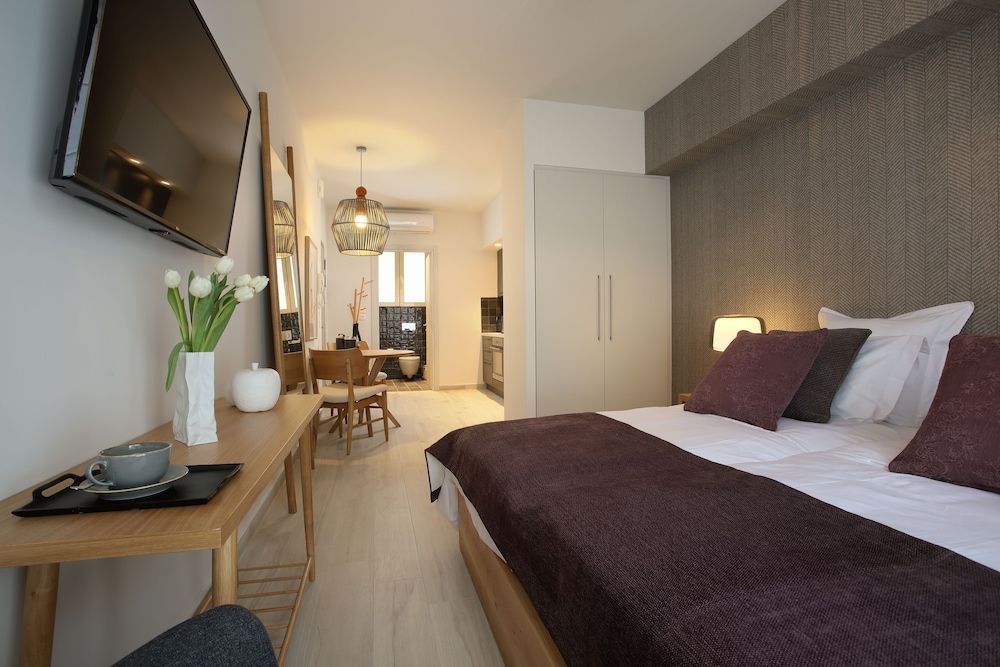Happiness Luxury Central Apartment 2