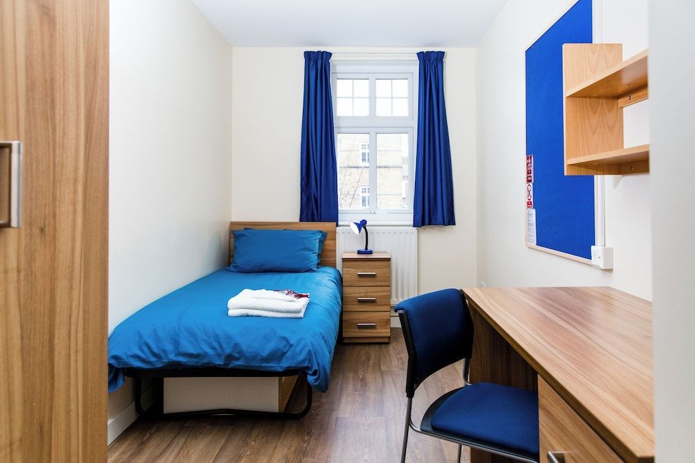Alexander Fleming Hall Hoxton 1
