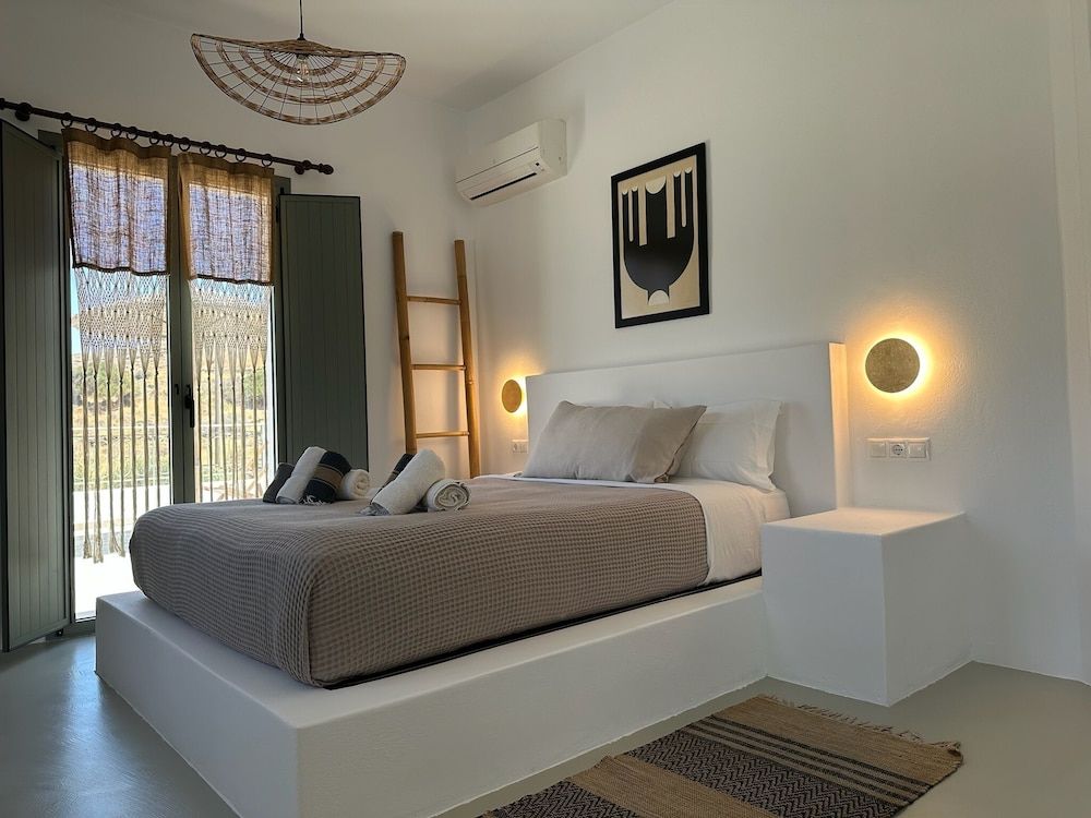 Ammos Andros Accommodation 1