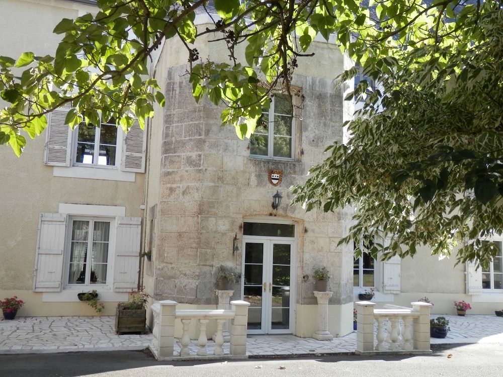 Château Ardilleux 1
