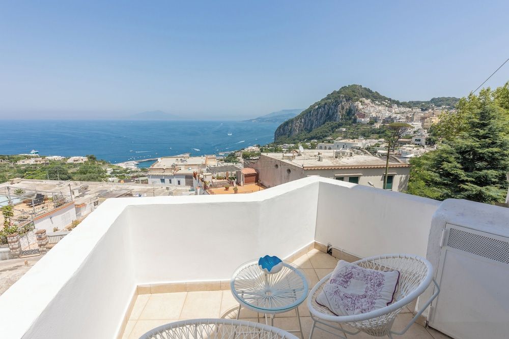Villa La Pergola Capri 1
