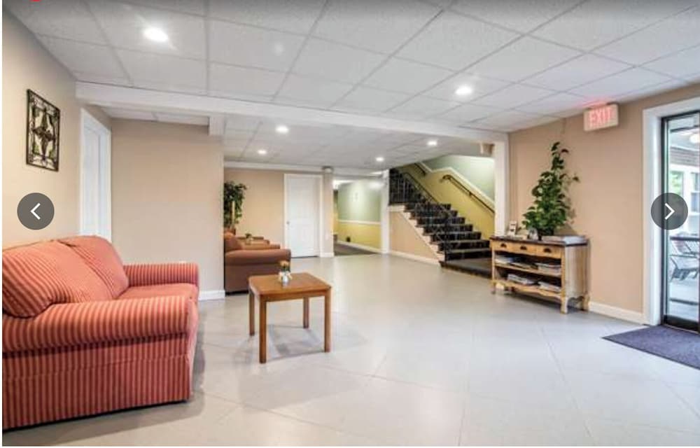 TiltonLodge Inn & Suites 2