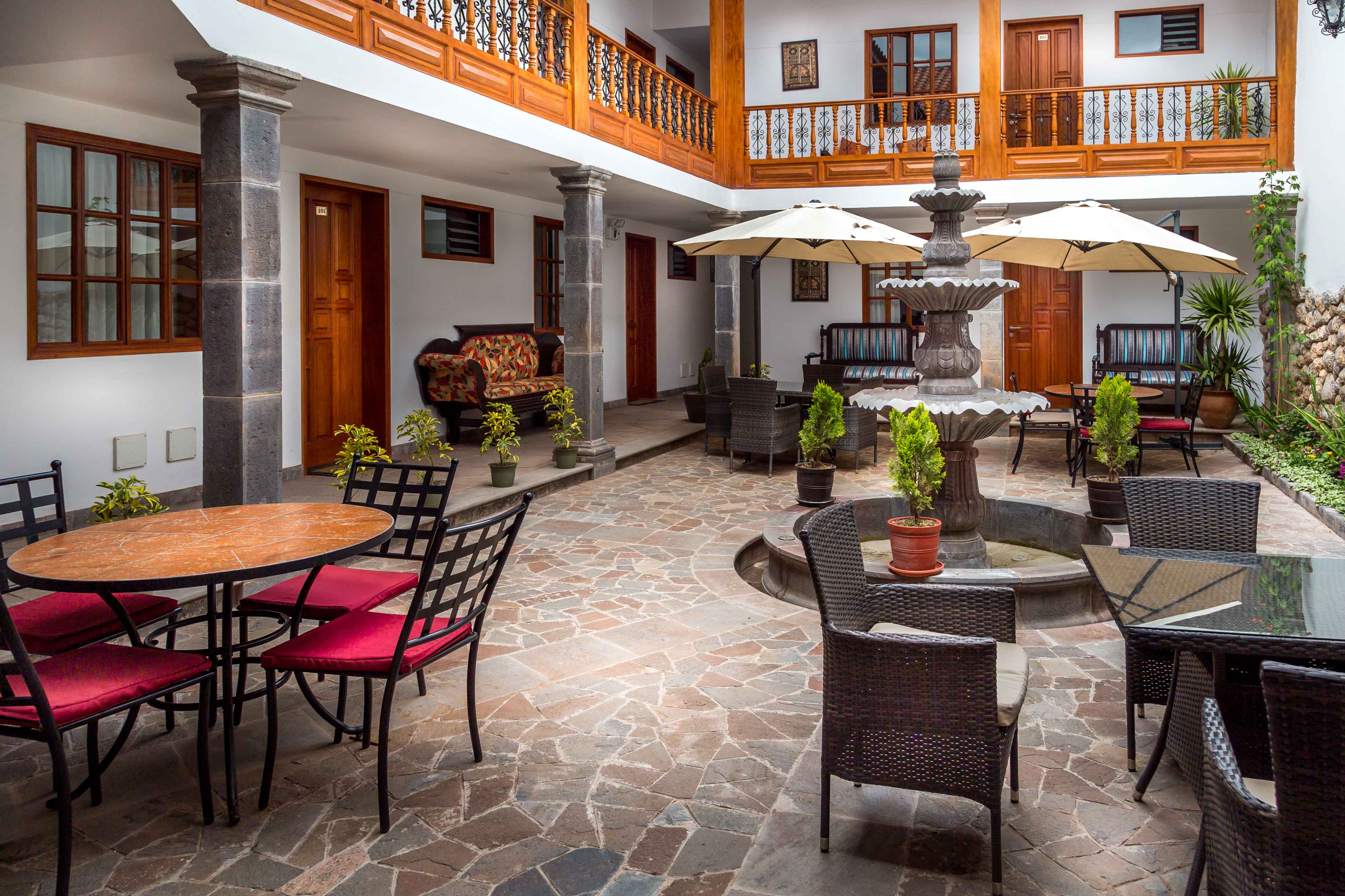 Illa Hotel 1
