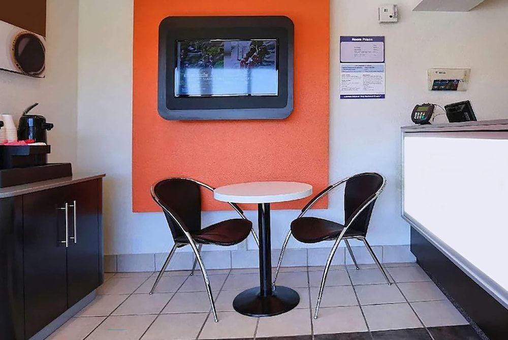 Super 8 by Wyndham Walnut Creek 1