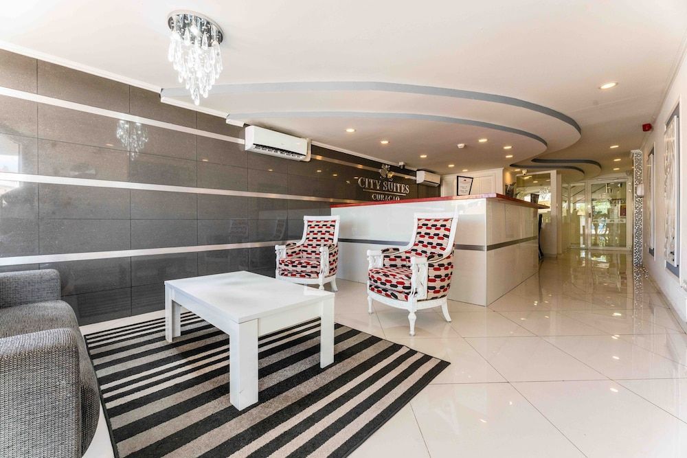 Majestic City Suites & Beach Hotel 2