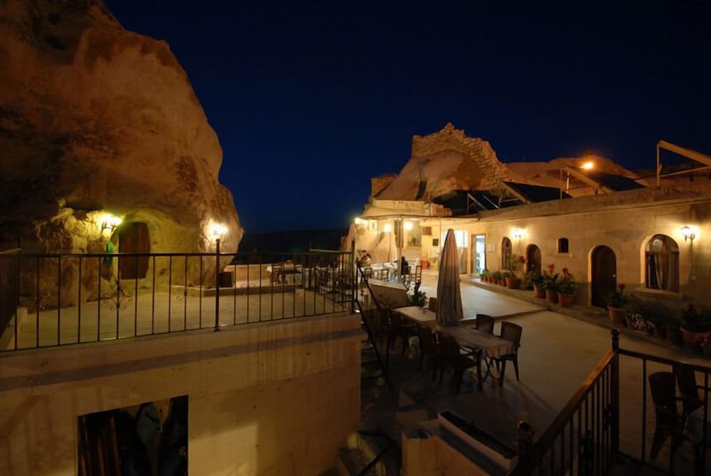 Arif Cave Hotel 1