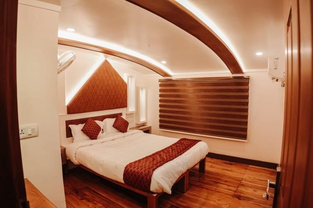 Kerala Boathouse 2