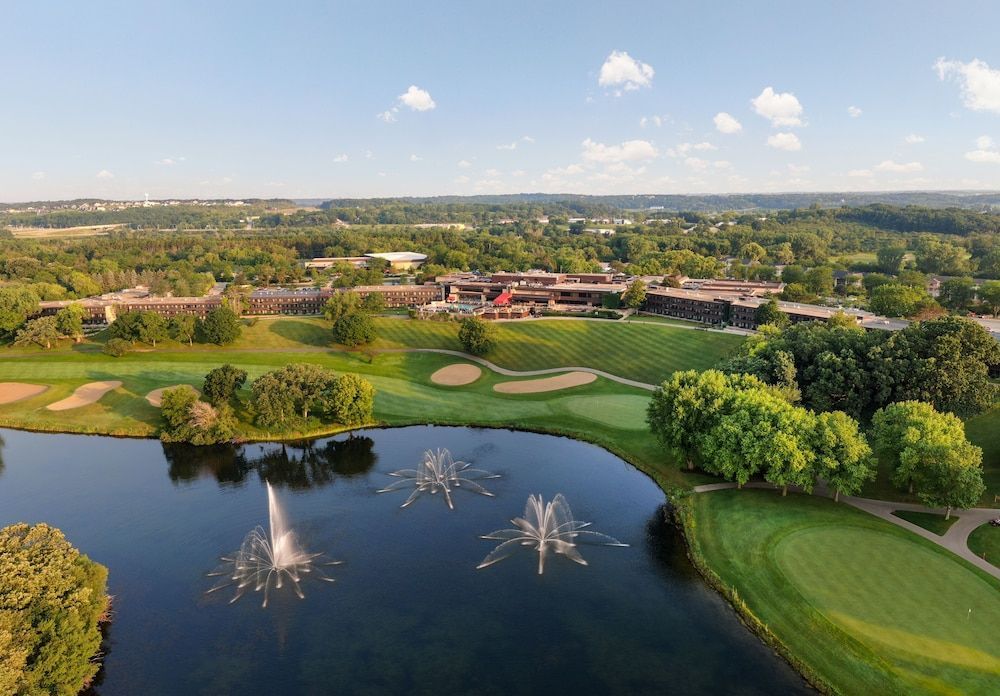 Grand Geneva Resort and Spa 1
