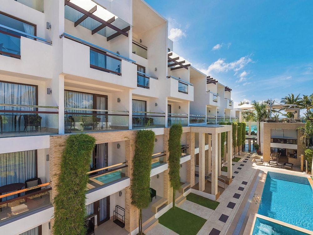 The District Boracay 1
