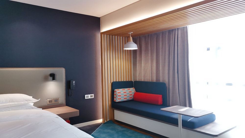 Holiday Inn Express Jiangmen Jianghai by IHG 2