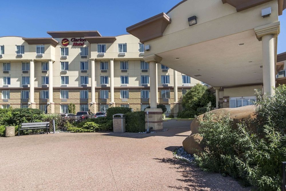 Clarion Hotel & Conference Centre Sherwood Park 1
