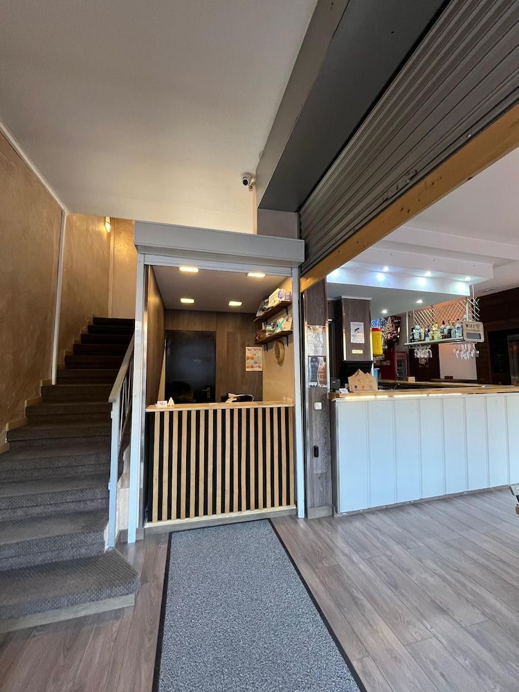 Hotel NIU 2