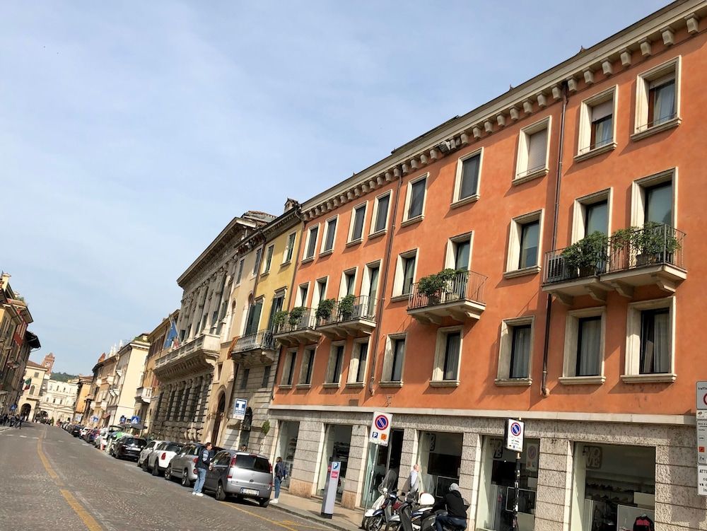 Verona Romana Apartments 1