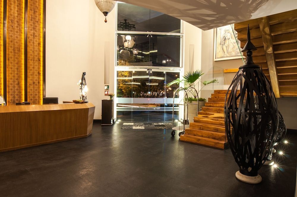 Square Small Luxury Hotel - Nuevo Consulado 2