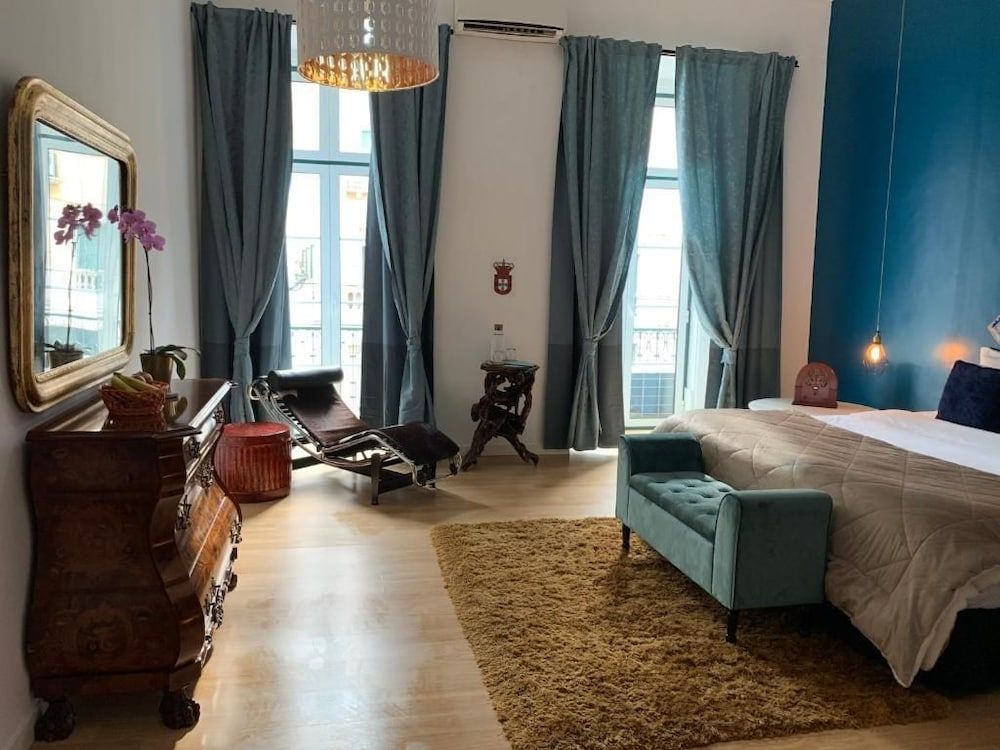 Old Town Lx Suites 1
